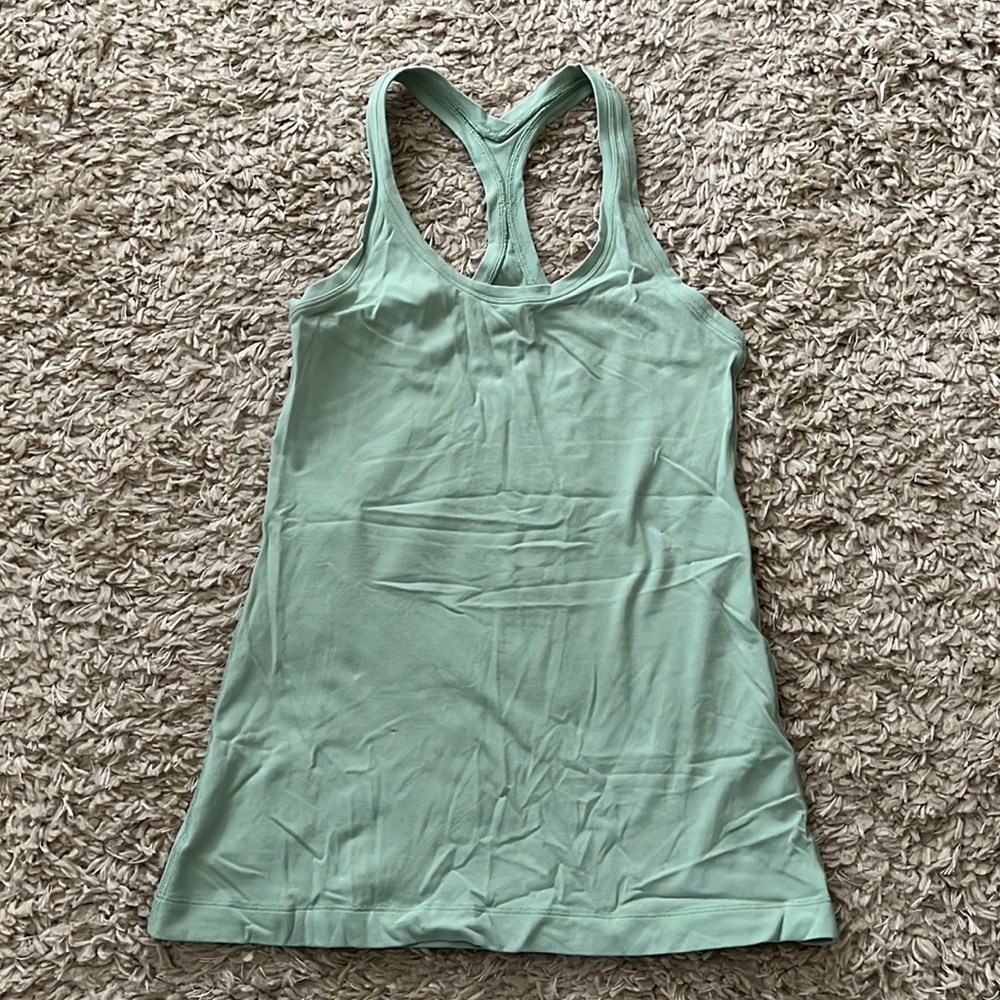 Lululemon tank